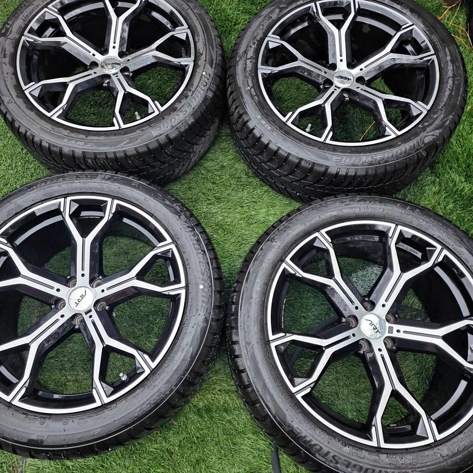 285/45/21 Bridgestone Winter Tires with 5x112 Rims & TPMS