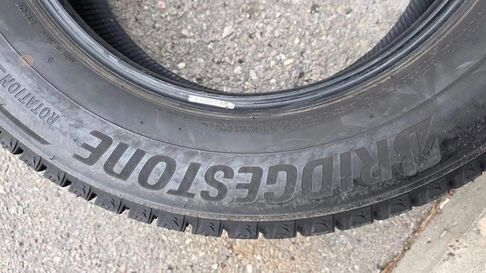 225/65/17 Bridgestone Winter Tires 95% Tread (2025) - photo 5