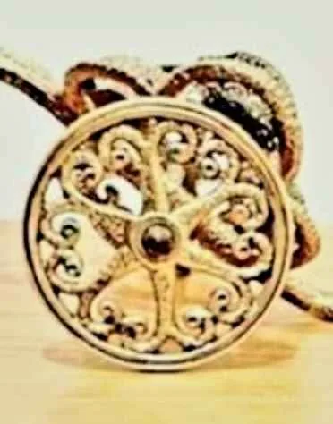 Enamel Brass Handmade Chariot Wine Bottle Holder image indicator(8)