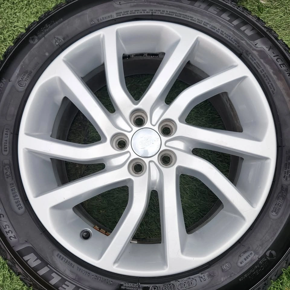 235/55/18 Michelin winter tires with Land Rover OEM rims 5x108 - photo 2