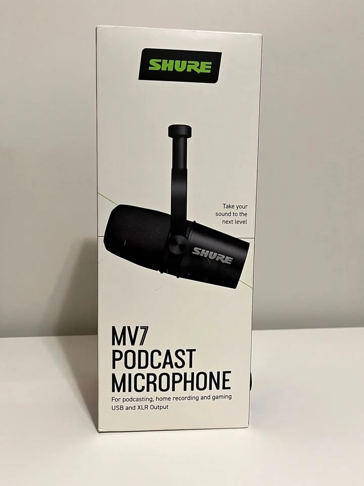 Shure MV7 Podcast Microphone (Full Box / Excellent Condition)