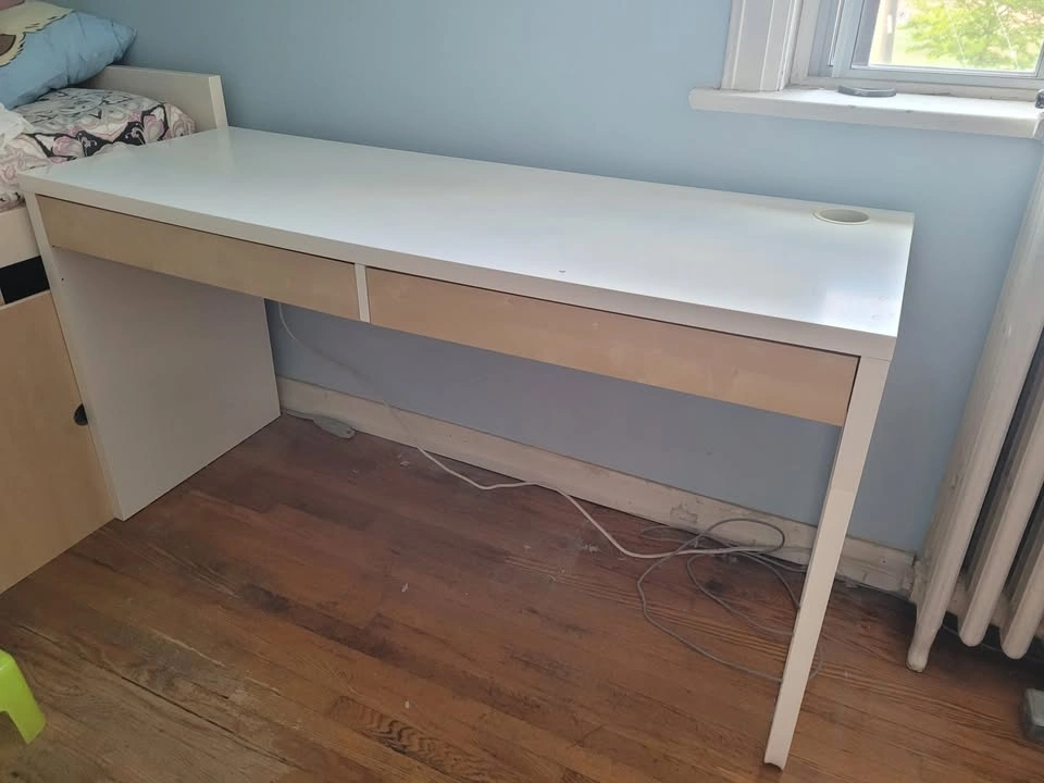 Ikea Micke Desk