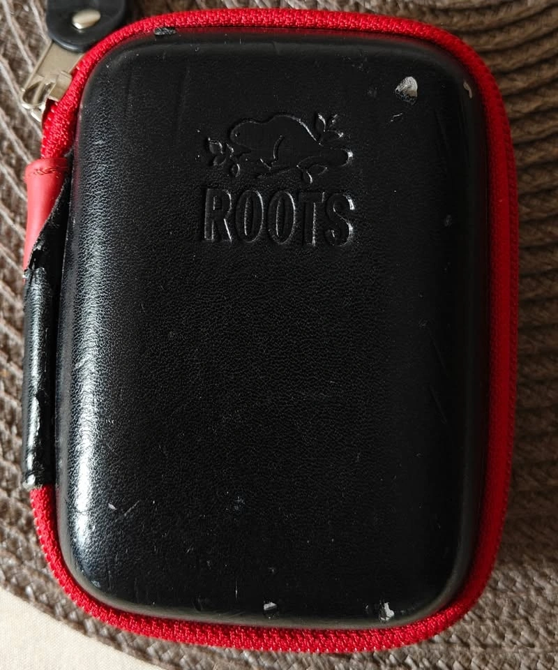 Roots playing cards with case - photo 3