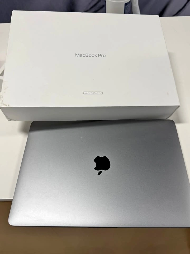 Apple MacBook Pro 13” (2020) – 512GB SSD – Excellent Condition