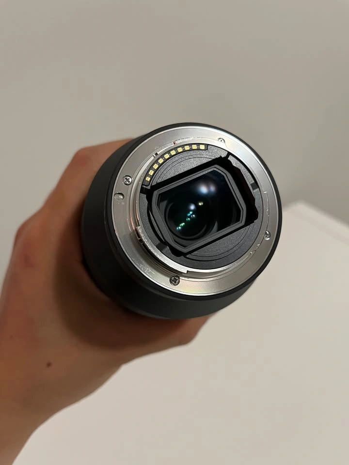 Sony FE 24-105mm F4 G OSS Lens - photo 4