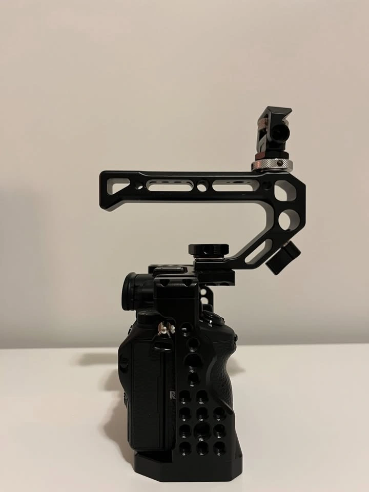 Sony a7 III Camera Setup with UURig Cage, SmallRig & Battery - photo 3