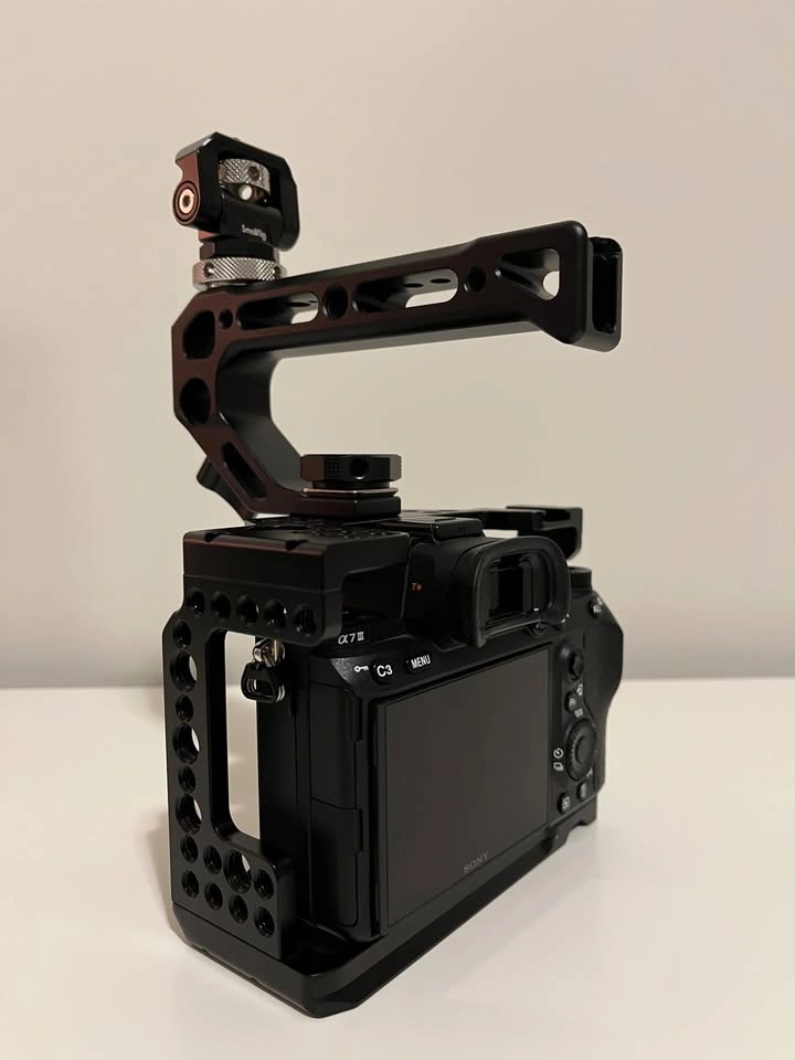 Sony a7 III Camera Setup with UURig Cage, SmallRig & Battery - photo 5
