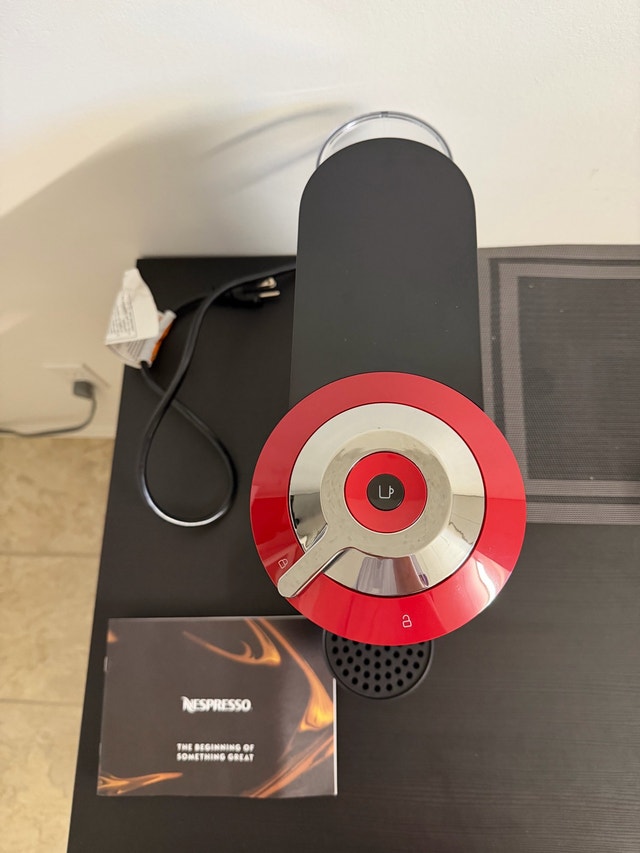 Nespresso Vertuo Next Coffee Machine – Cherry Red (Breville) - photo 2