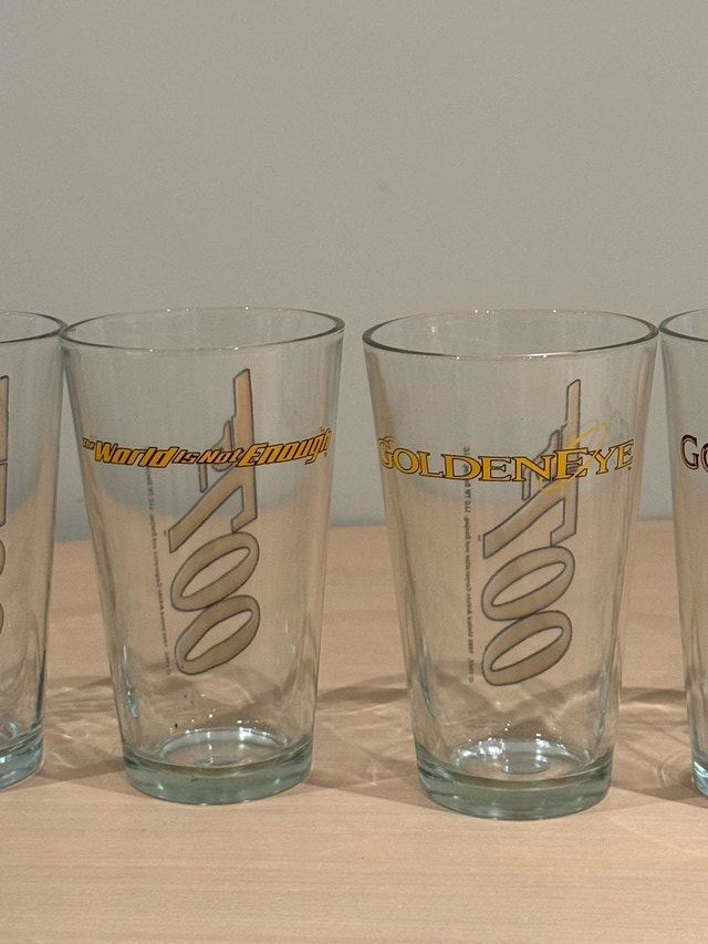 James Bond 007 Glassware Collection - photo 3