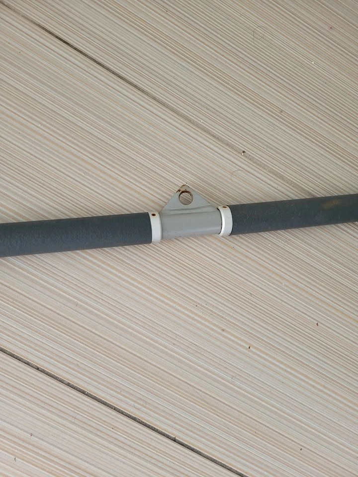 Lat pull down bar - photo 3