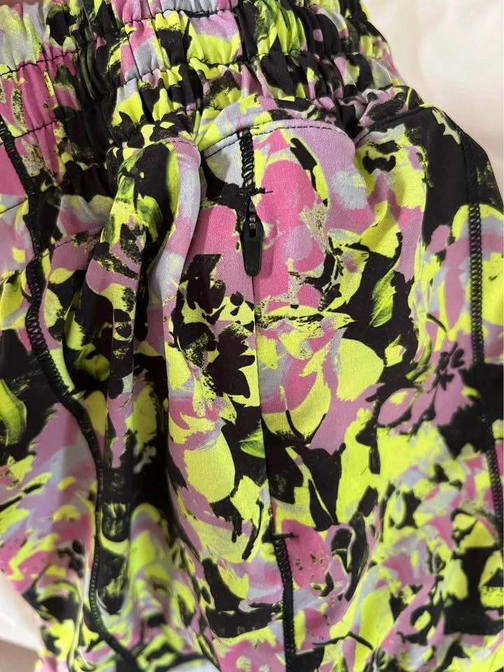 Lululemon Shorts Size 2 Neon Floral - photo 3