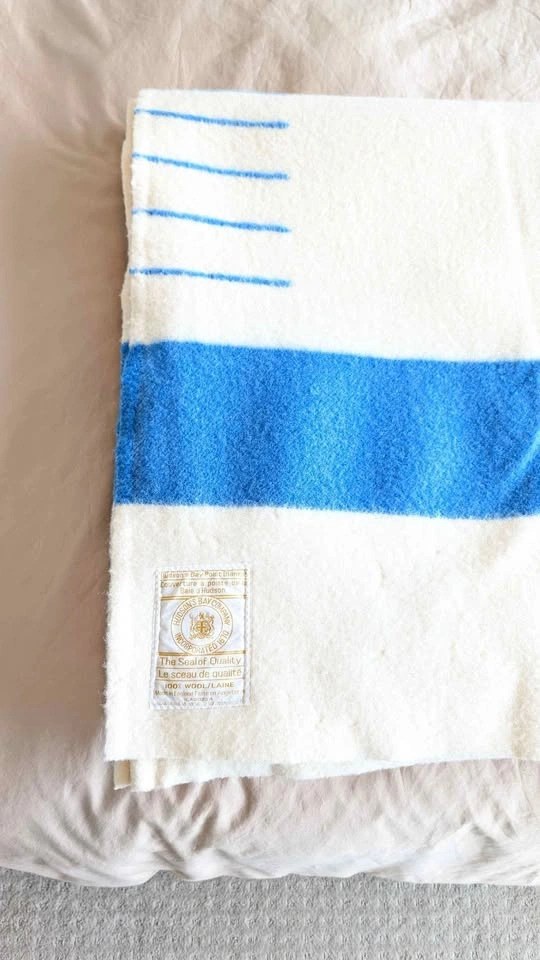 Sky Blue & White Vintage 70s 8-Point Hudson's Bay Blanket