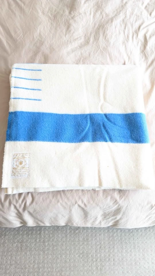 Sky Blue & White Vintage 70s 8-Point Hudson's Bay Blanket - photo 4