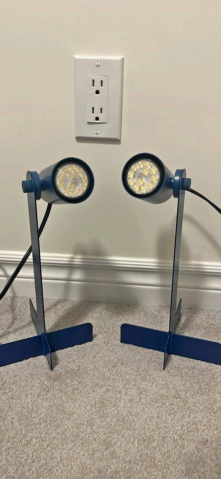 2 Desk lamps (blue)