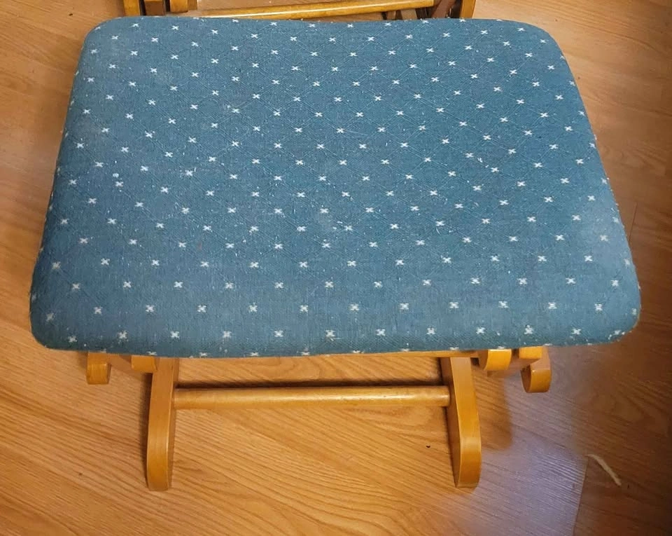 Wooden Glider Rocking Chair with matching Ottoman - photo 4
