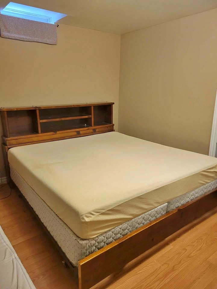 King size bed