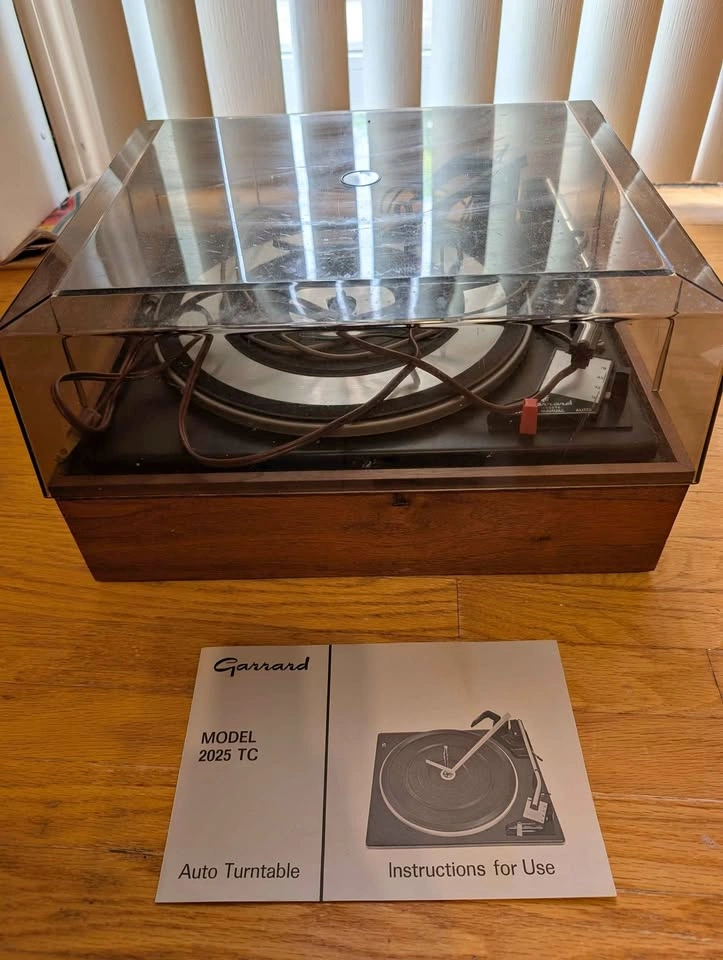 Vintage Garrard Model 2025 TC Auto Turntable