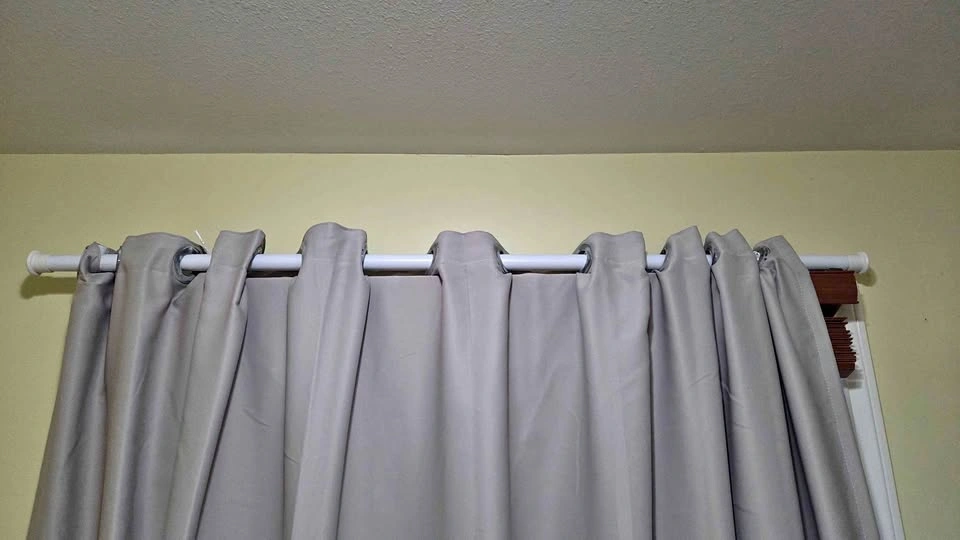 Extendable Tension Rod