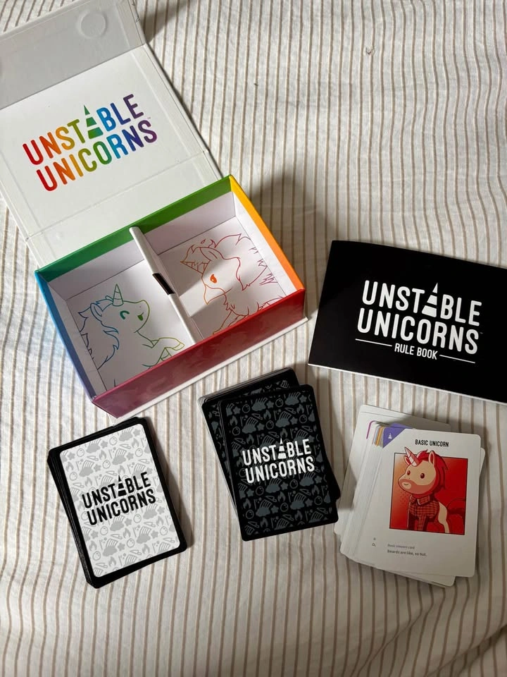 Unstable Unicorns Card Game - photo 2