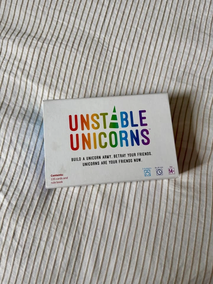 Unstable Unicorns Card Game - photo 3