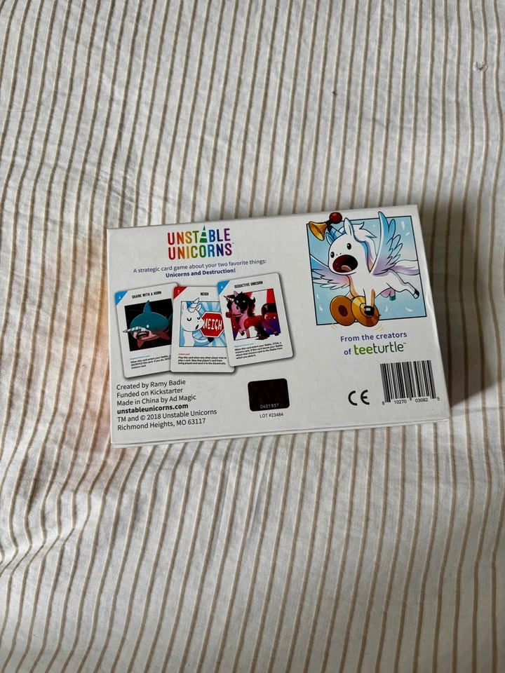 Unstable Unicorns Card Game - photo 4