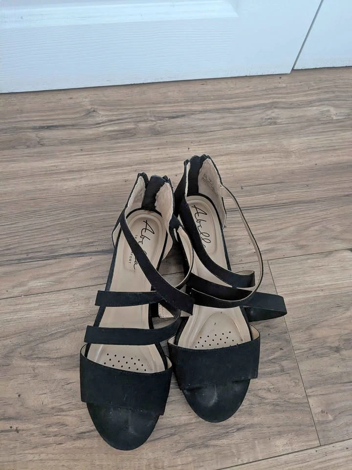 Black sandals