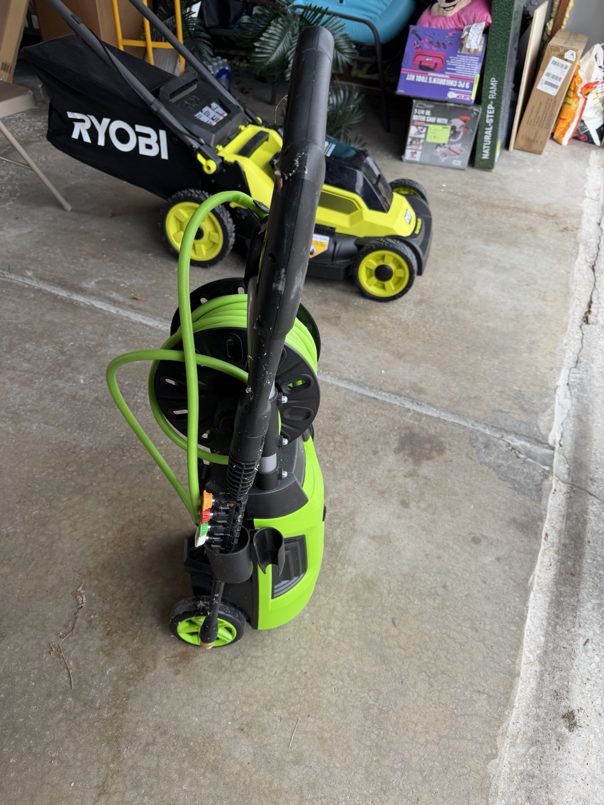Green Electric Pressure Washer Wheel-Mounted with Hose Reel - photo 2