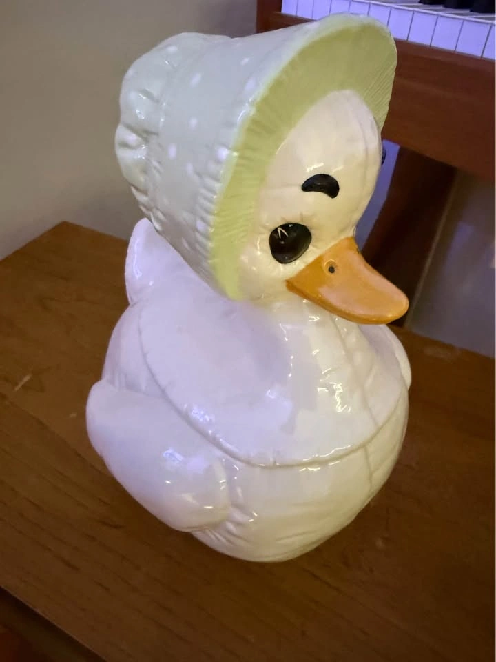 Vintage American Bisque ceramic Mother Goose - photo 2