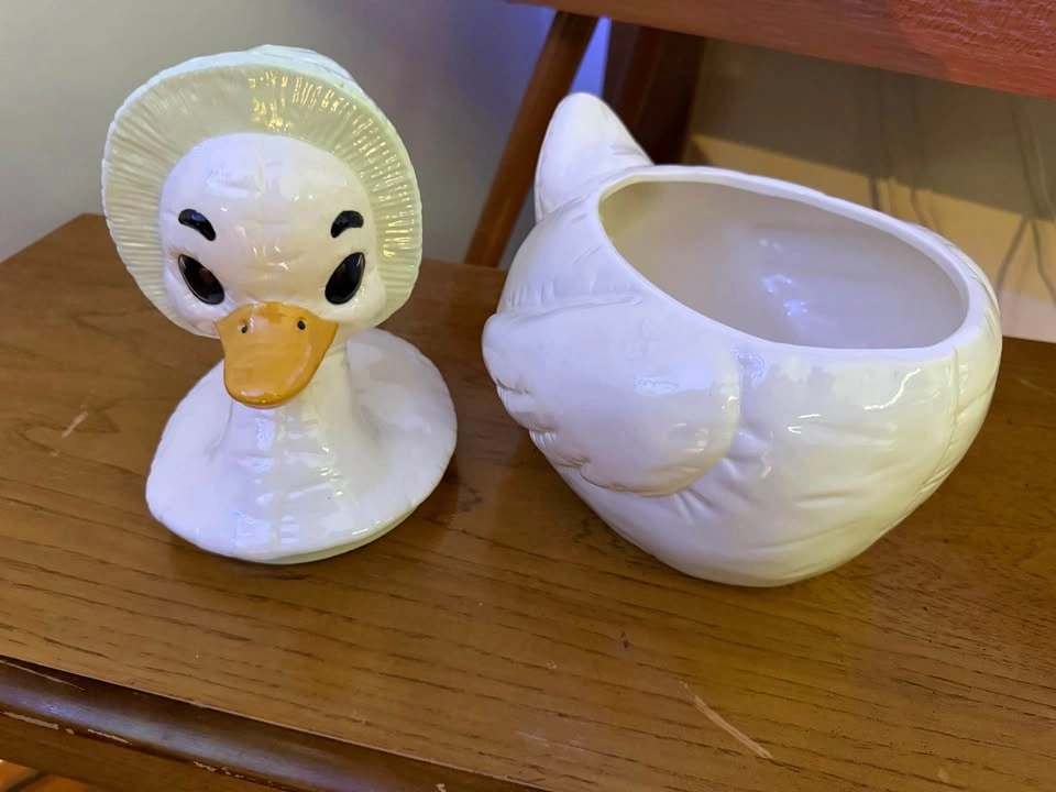 Vintage American Bisque ceramic Mother Goose - photo 5