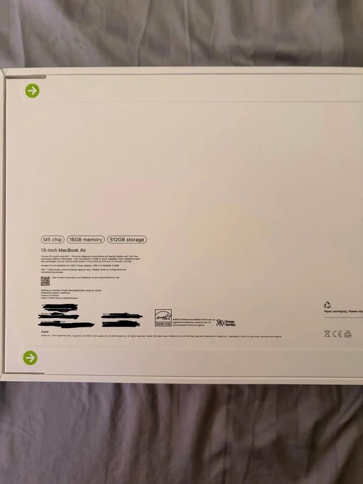 2026 MacBook Air M5 13in 16GB memory 512GB storage BNIB - photo 2