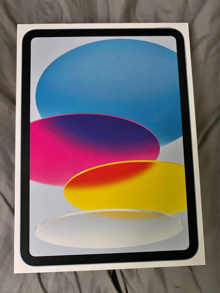iPad A16 128GB Blue WIFI NEW SEALED