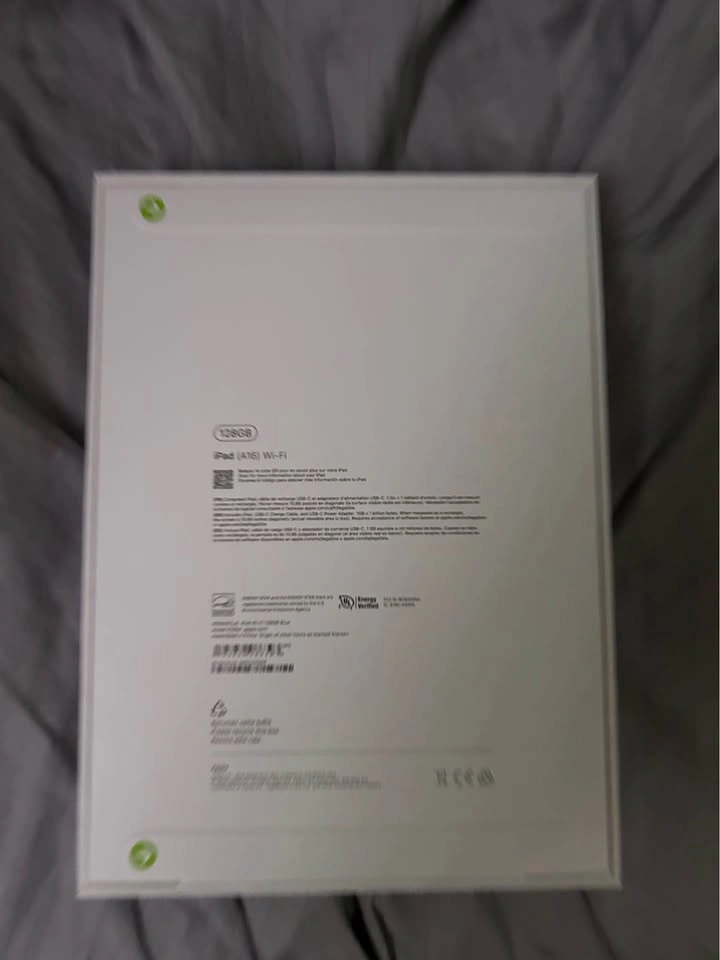 iPad A16 128GB Blue WIFI NEW SEALED - photo 2