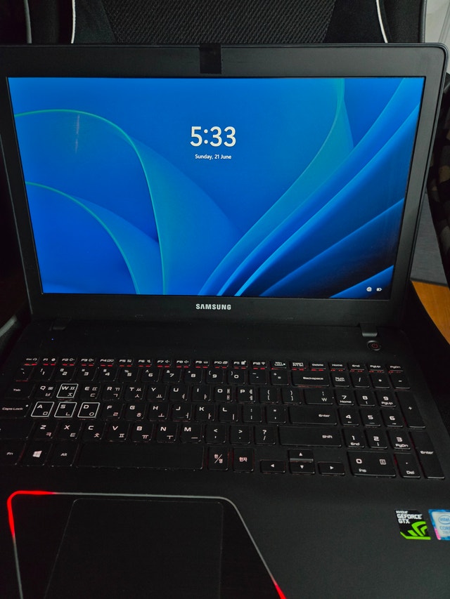 Samsung Odyssey Gaming Laptop i5-7300HQ|16GB RAM|1.38TB SSD