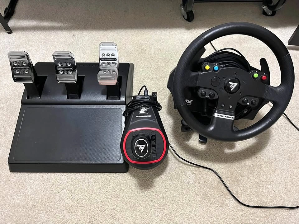 Thrustmaster TMX Pro + TH8S Shifter