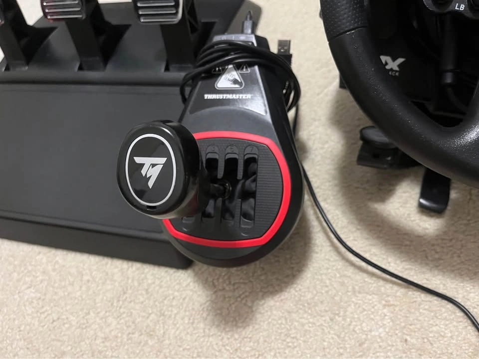 Thrustmaster TMX Pro + TH8S Shifter - photo 3