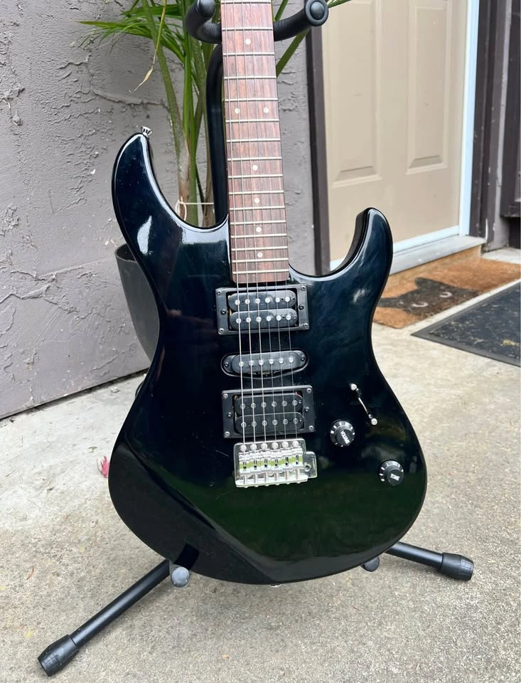 Yamaha ERG 121C Electric Guitar 🚛 Free Delivery