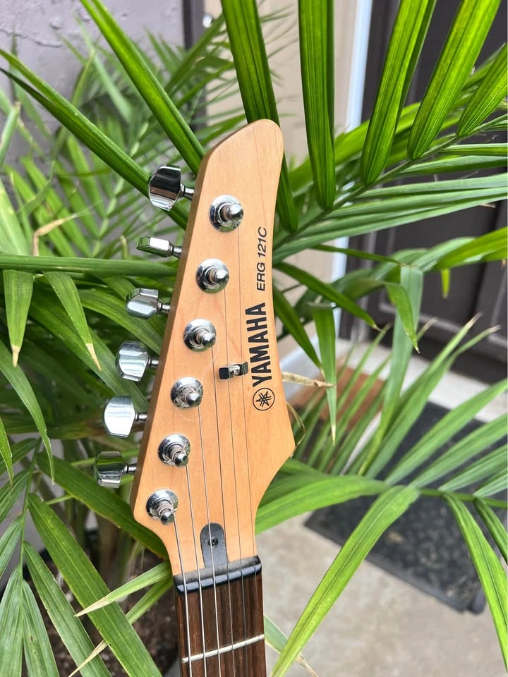 Yamaha ERG 121C Electric Guitar 🚛 Free Delivery - photo 2