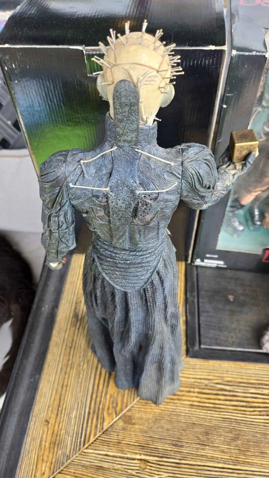 NECA Hellraiser Pinhead Ultimate Action Figure - photo 3