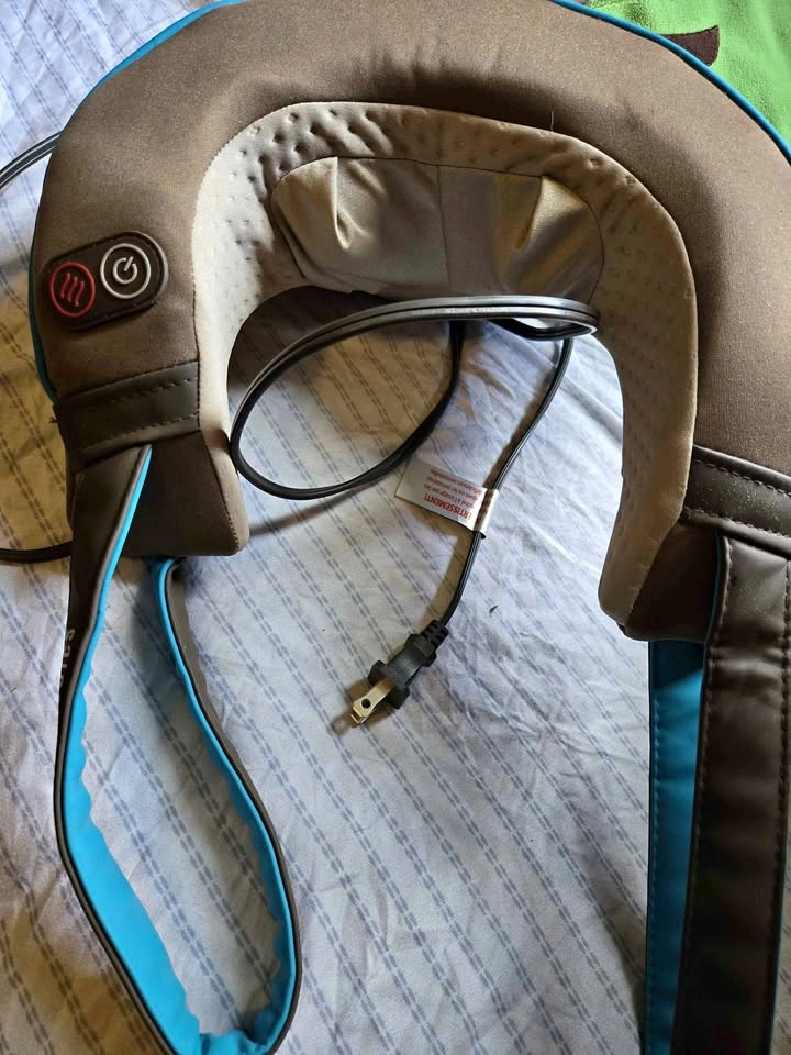 Neck and Shoulder Massager with Heat