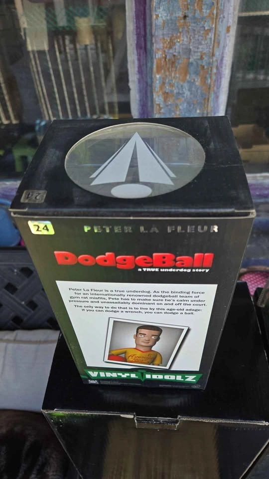 Vinyl Idolz Peter La Fleur DodgeBall Figure - photo 3