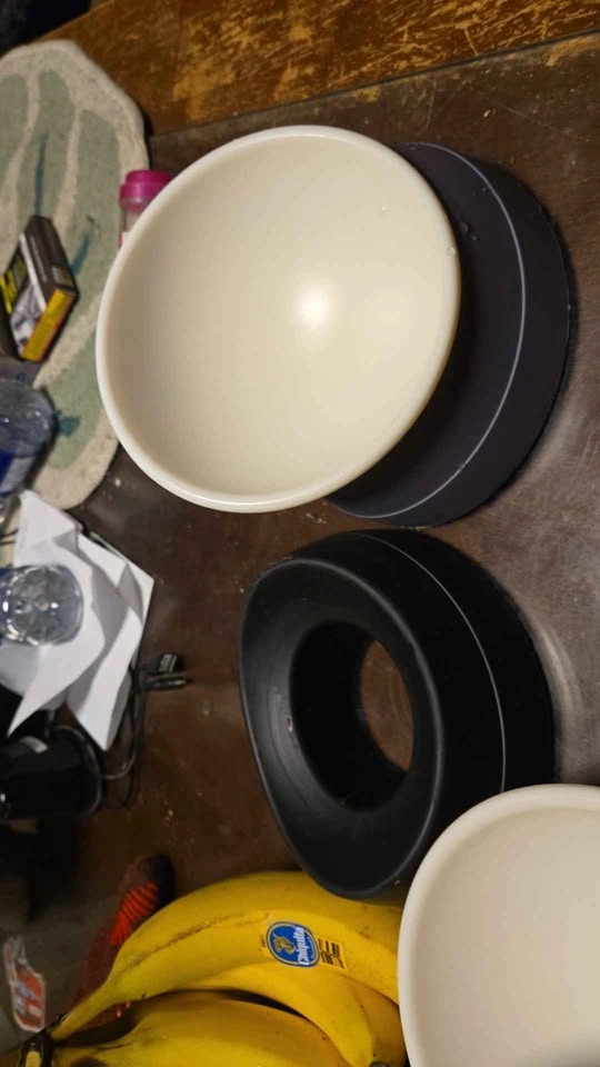 Adjustable cat/dog bowls - photo 3