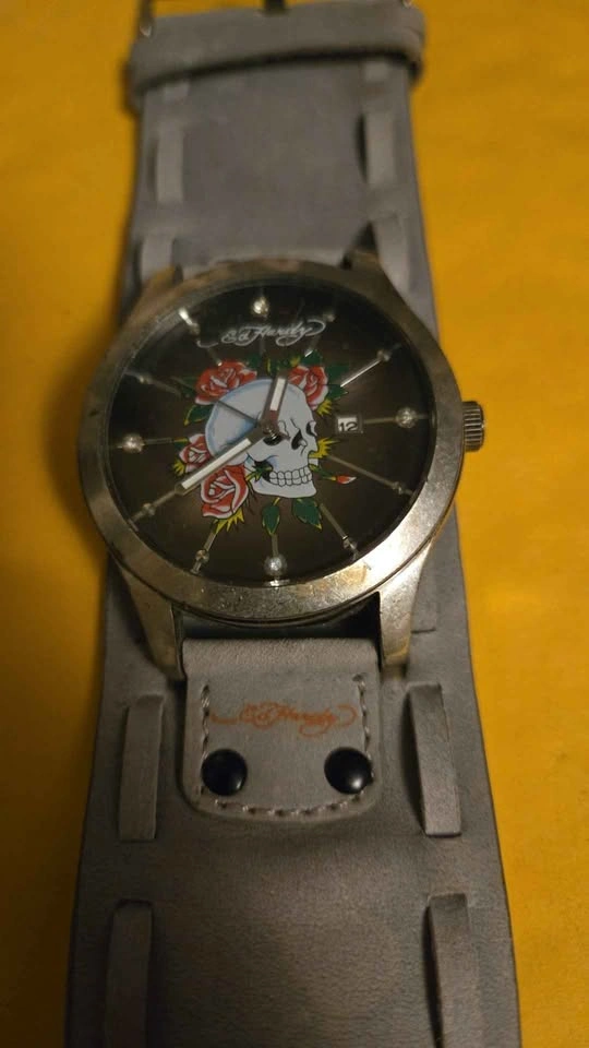 Ed Hardy Skull and Roses Cuff Watch - photo 2