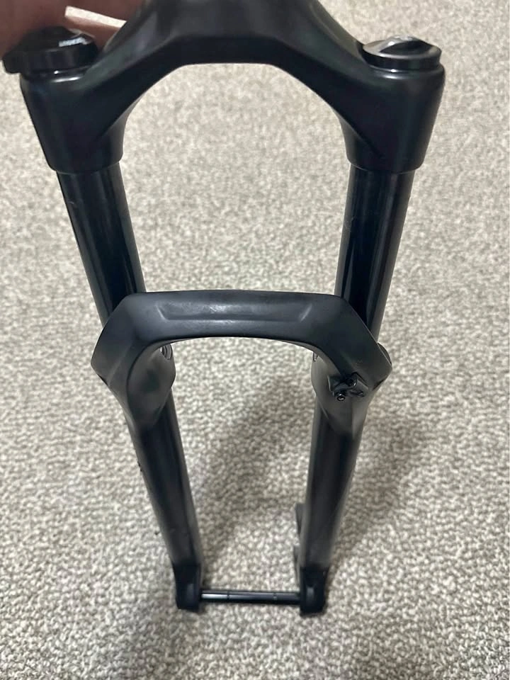 Rockshox 29er Mountain Bike Suspension Fork 120mm Travel