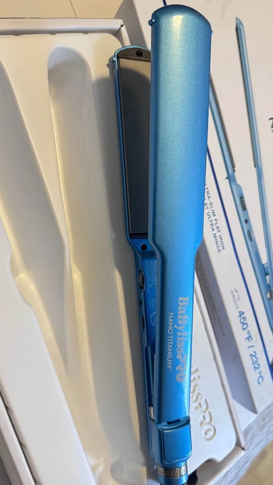 New - BaBylissPRO Nano Titanium 1 1/2" Ultra-Slim Flat Iron - photo 5