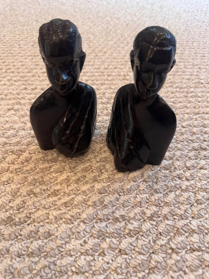Vintage Hand Carved African Couple in Ebony Wood - photo 3