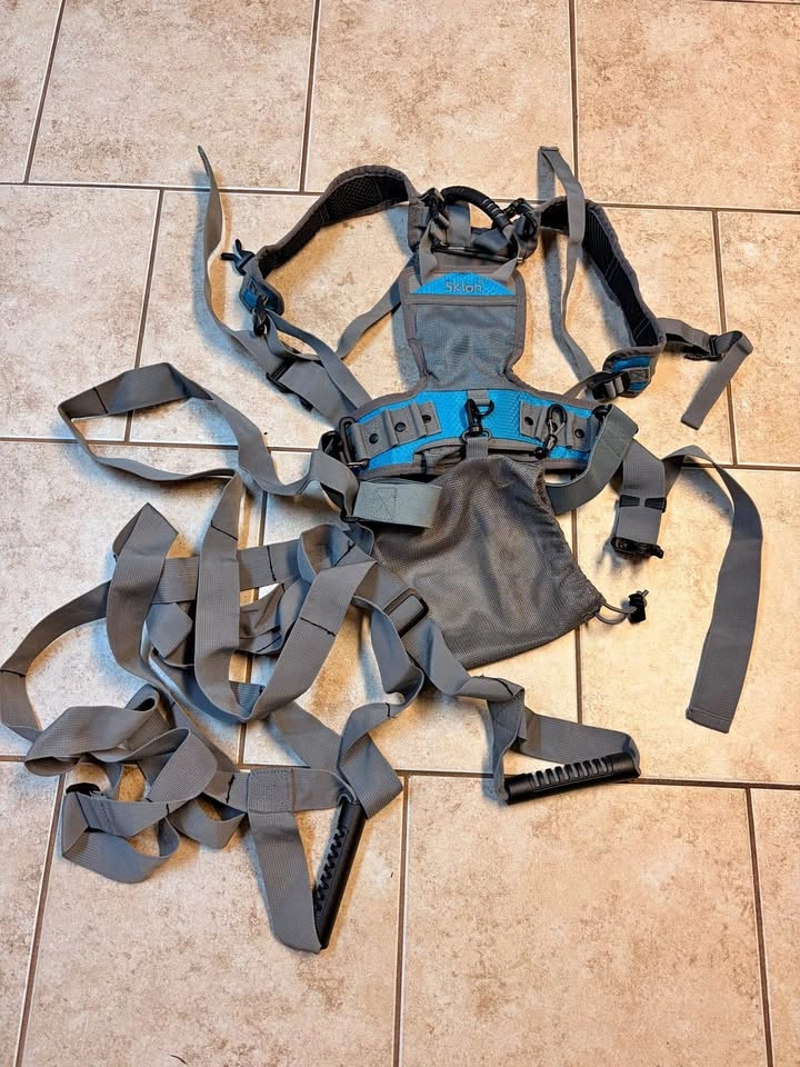 Kids ski and snowboard training harness