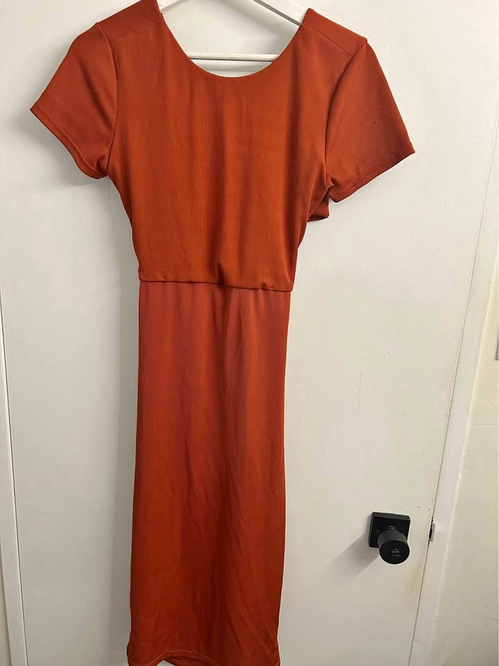 SPRING CLEAN-OUT - Women’s Dresses