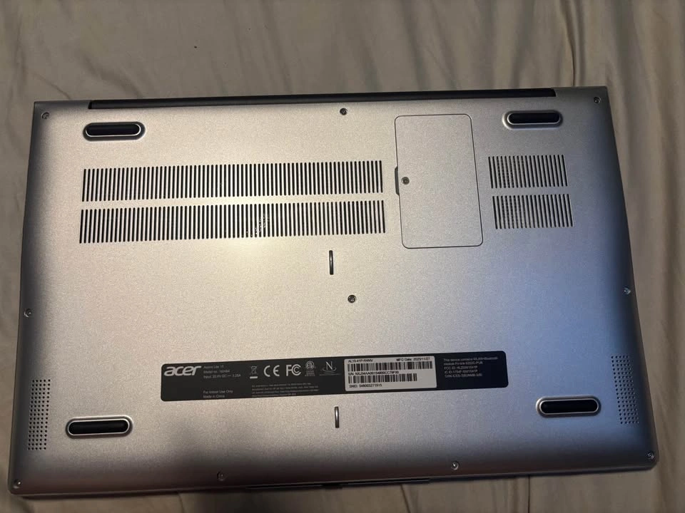 Brand New Acer Aspire Lite 15 Laptop + Gaston Luga Bag - photo 5
