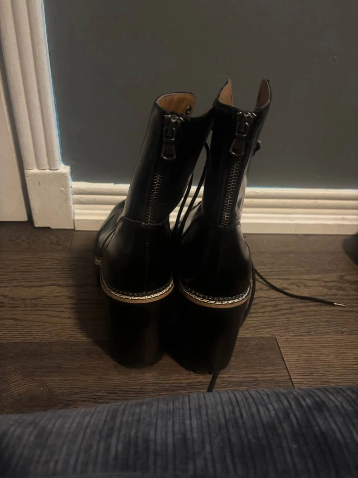 Size 10 women Steve Madden Black Platform Combat Boots - Worn On - photo 4