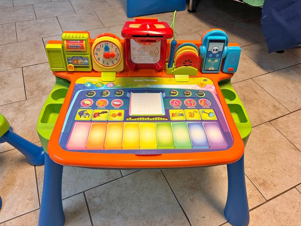 VTech learning desk